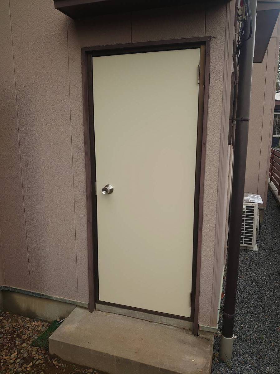 小島サッシトーヨー住器の柏市　Ｆ様邸　勝手口のドアを新しくしました！の施工後の写真1