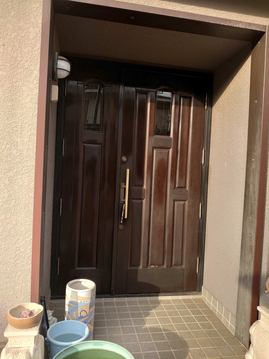 小島サッシトーヨー住器の玄関のドアを新しく交換しまた！の施工前の写真1