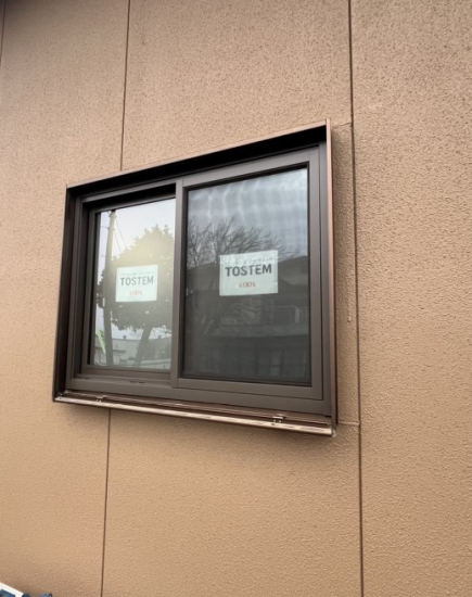 小島サッシトーヨー住器のリプラスで窓を新しく交換しました！施工事例写真1
