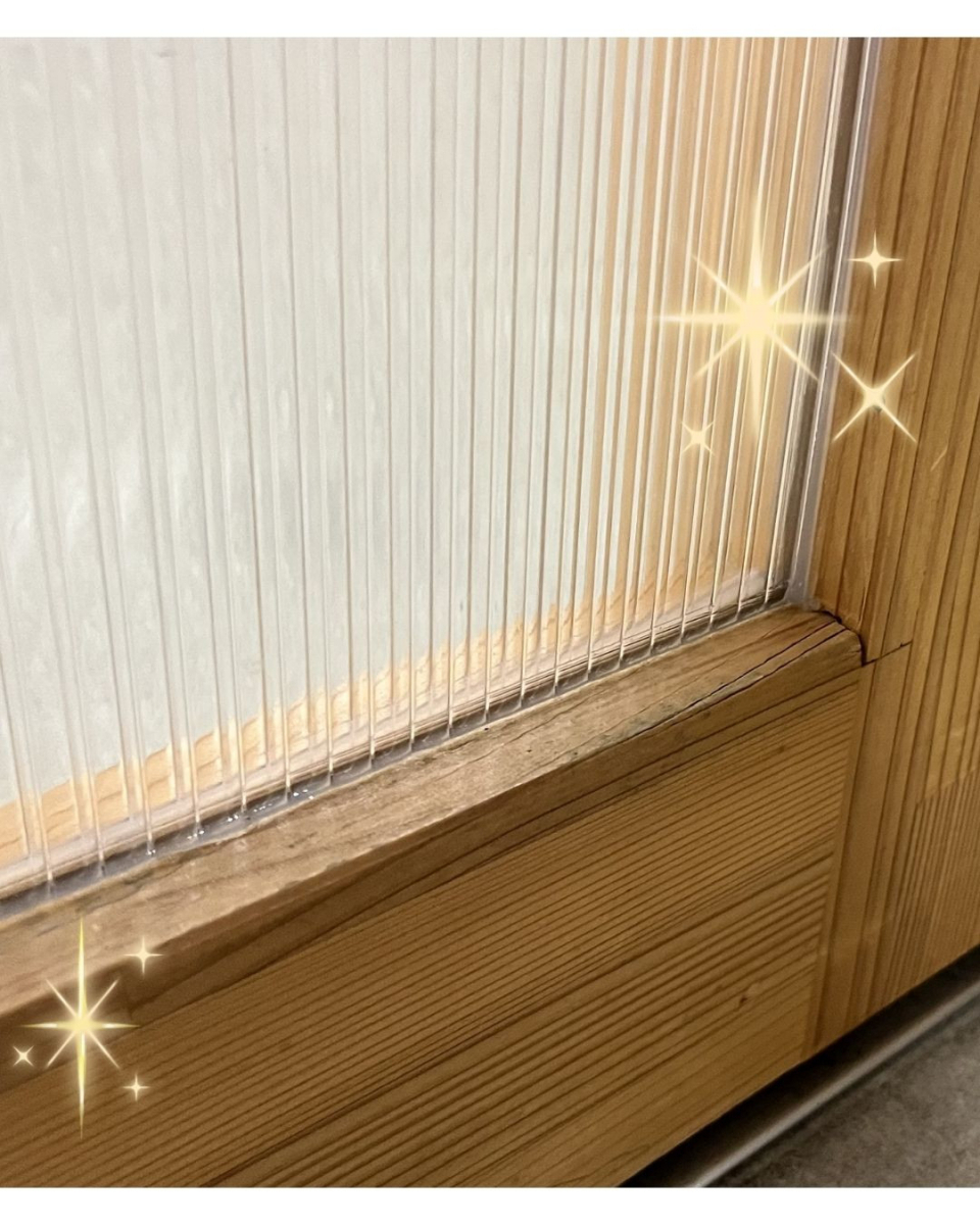 小島サッシトーヨー住器の某小学校様　アクリル板の修理をさせていただきました🚧の施工後の写真2
