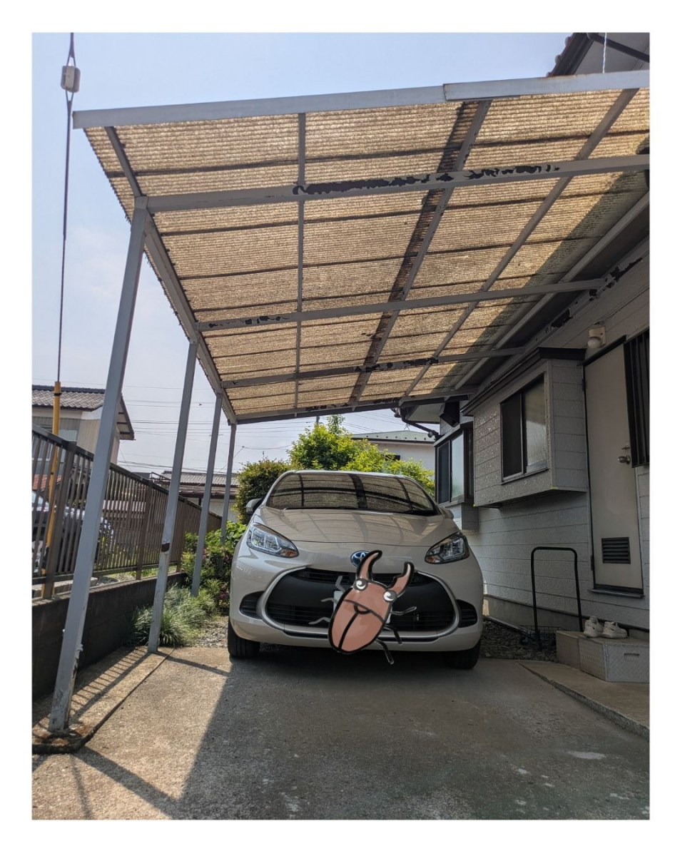 小島サッシトーヨー住器の波板を張り替えてカーポートをもっと快適に🚘✨の施工前の写真1