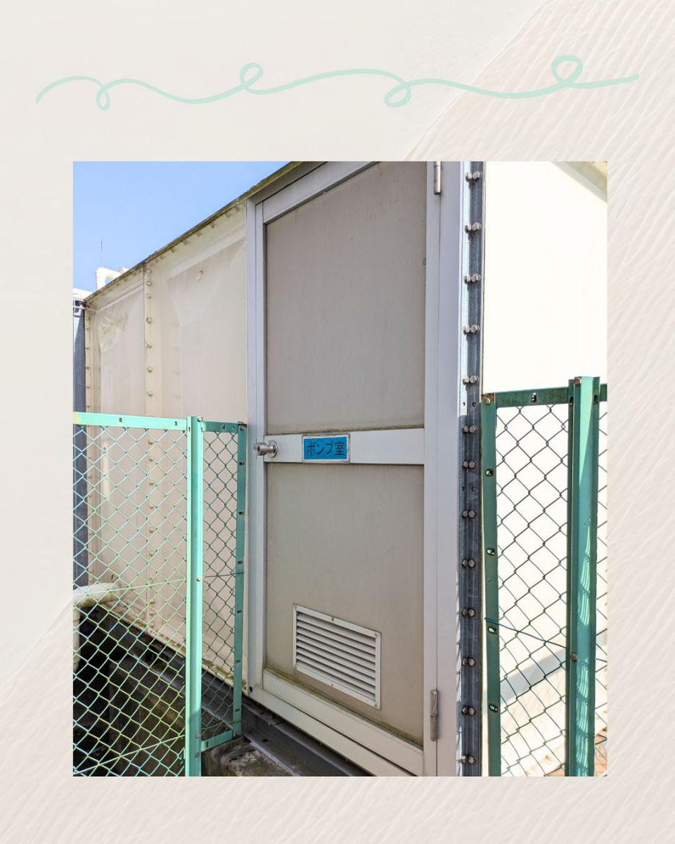 小島サッシトーヨー住器のドアはそのまま、オーダーガラリで劇的換気🚪💨の施工前の写真1