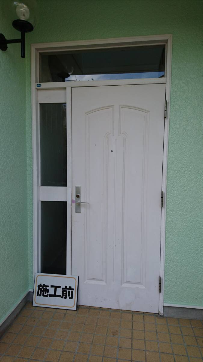 小島サッシトーヨー住器の坂東市T様邸　リシェント玄関ドア取付工事を行いました。の施工前の写真1