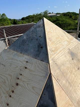 小島サッシトーヨー住器の常総市きぬ温水プールのボイラー室　高所板金屋根修理を行いました！の施工後の写真3