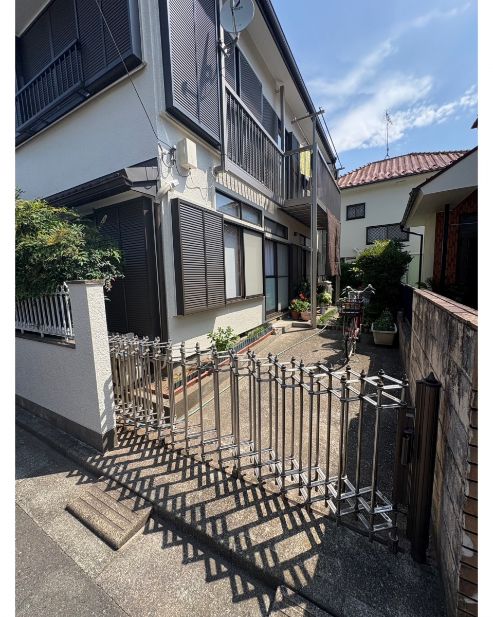 コスモトーヨー住器の【八王子市】雨戸一筋の取り付けしました。の施工後の写真1