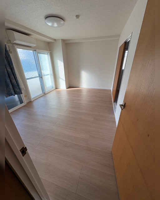 コスモトーヨー住器の【八王子市】床の貼替工事しました。の施工後の写真1