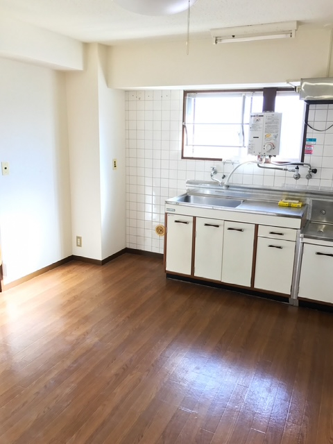 部屋がパッとしないのは、窓のせいかも? NCCトーヨー住器 諏訪店のブログ 写真1