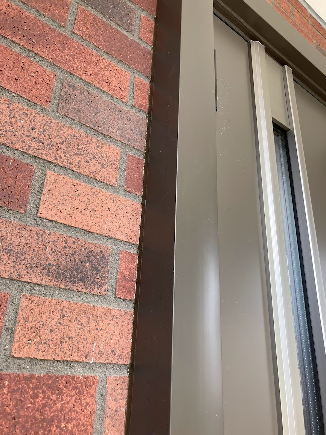 NCCトーヨー住器 諏訪店のスタイリッシュな玄関ドアを施工しました！の施工後の写真2