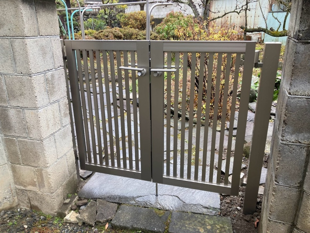NCCトーヨー住器 諏訪店の出入り口の門を新しくしました!!の施工後の写真1