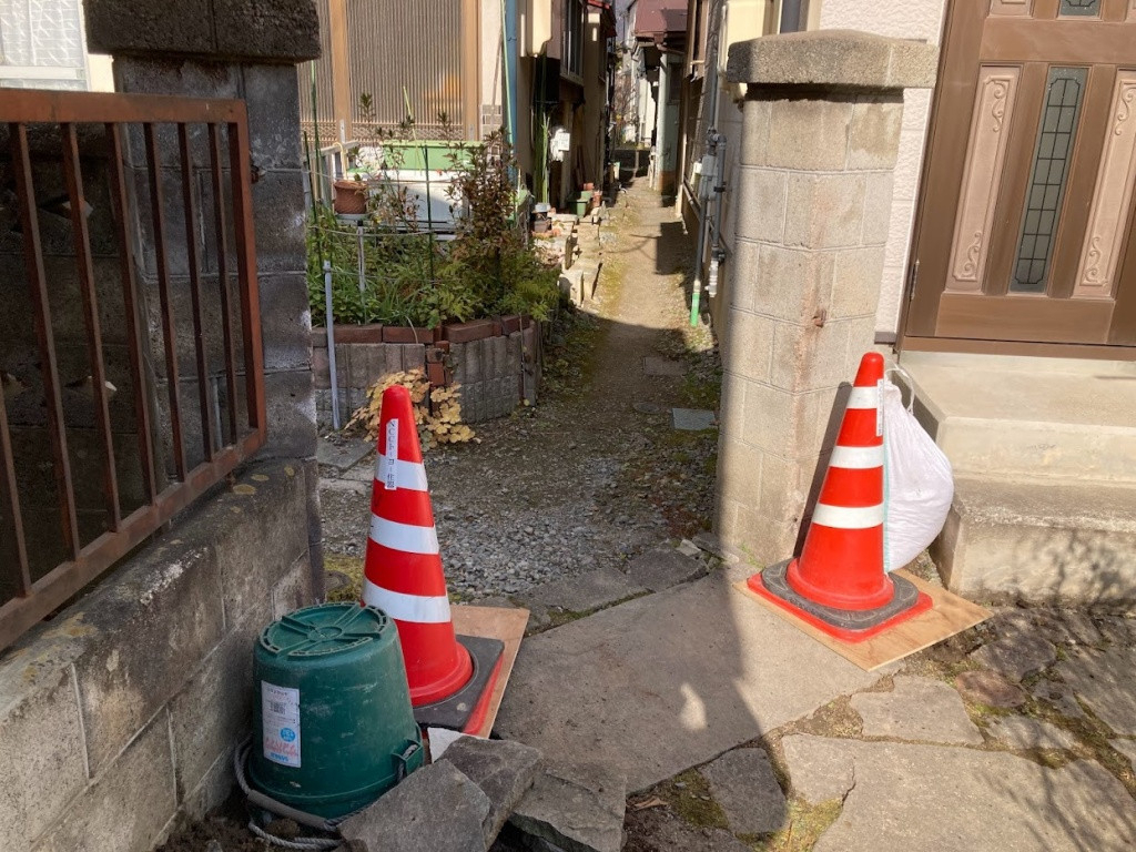 NCCトーヨー住器 諏訪店の出入り口の門を新しくしました!!の施工前の写真3