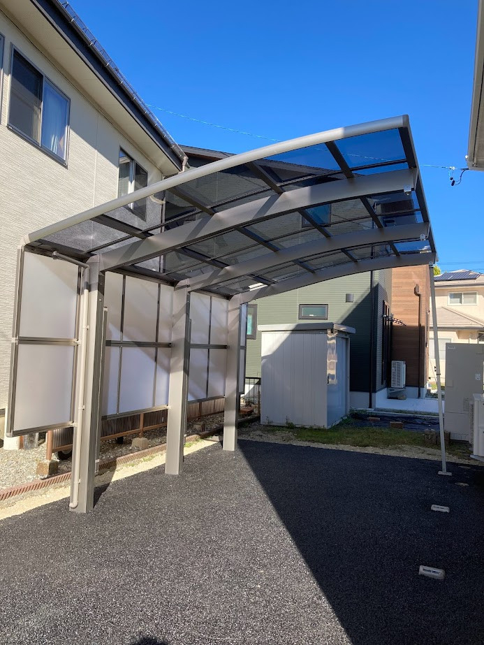 NCCトーヨー住器 諏訪店のカーポート新設！！サポート柱・パネルもつけました！の施工後の写真1