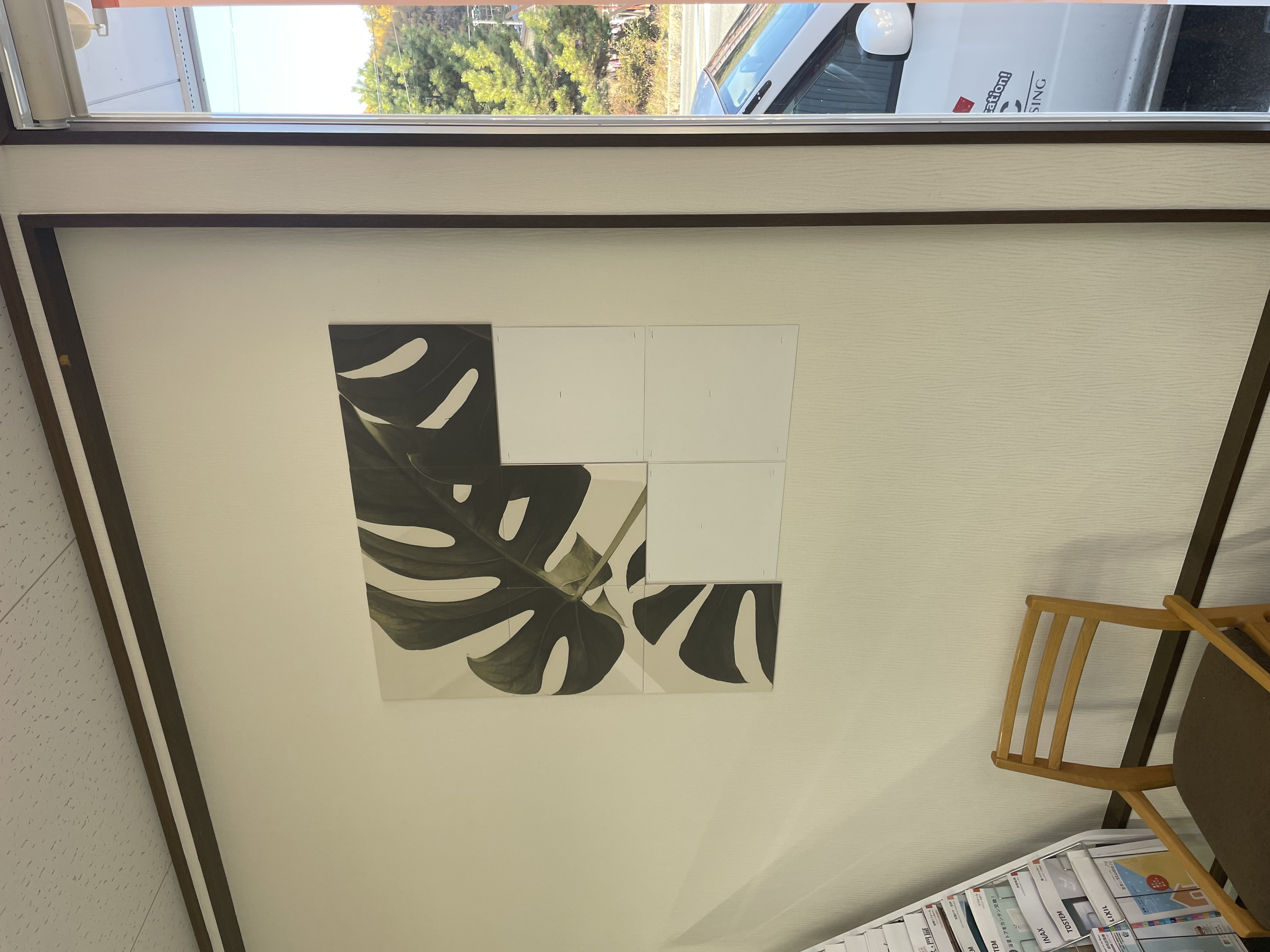 NCCトーヨー住器 諏訪店の諏訪店入り口にLIXIL【エコカラット】を設置しました！！の施工前の写真3