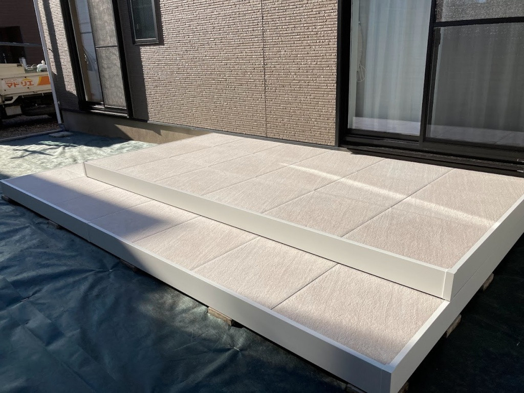 NCCトーヨー住器 諏訪店のタイルデッキを設置しました！！の施工後の写真3