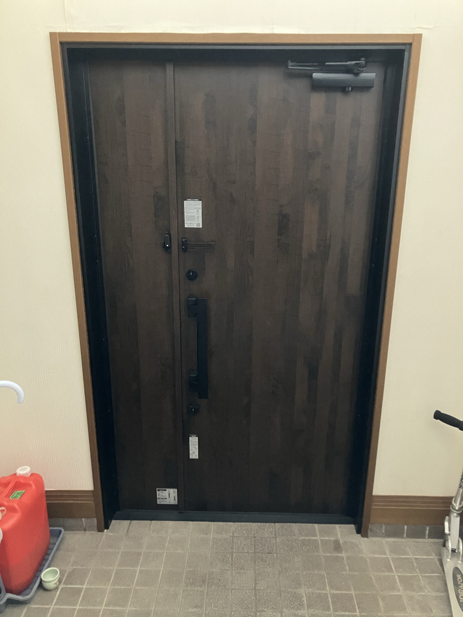 NCCトーヨー住器 諏訪店の【玄関リフォーム】リシェント玄関ドア施工させていただきました！の施工後の写真2