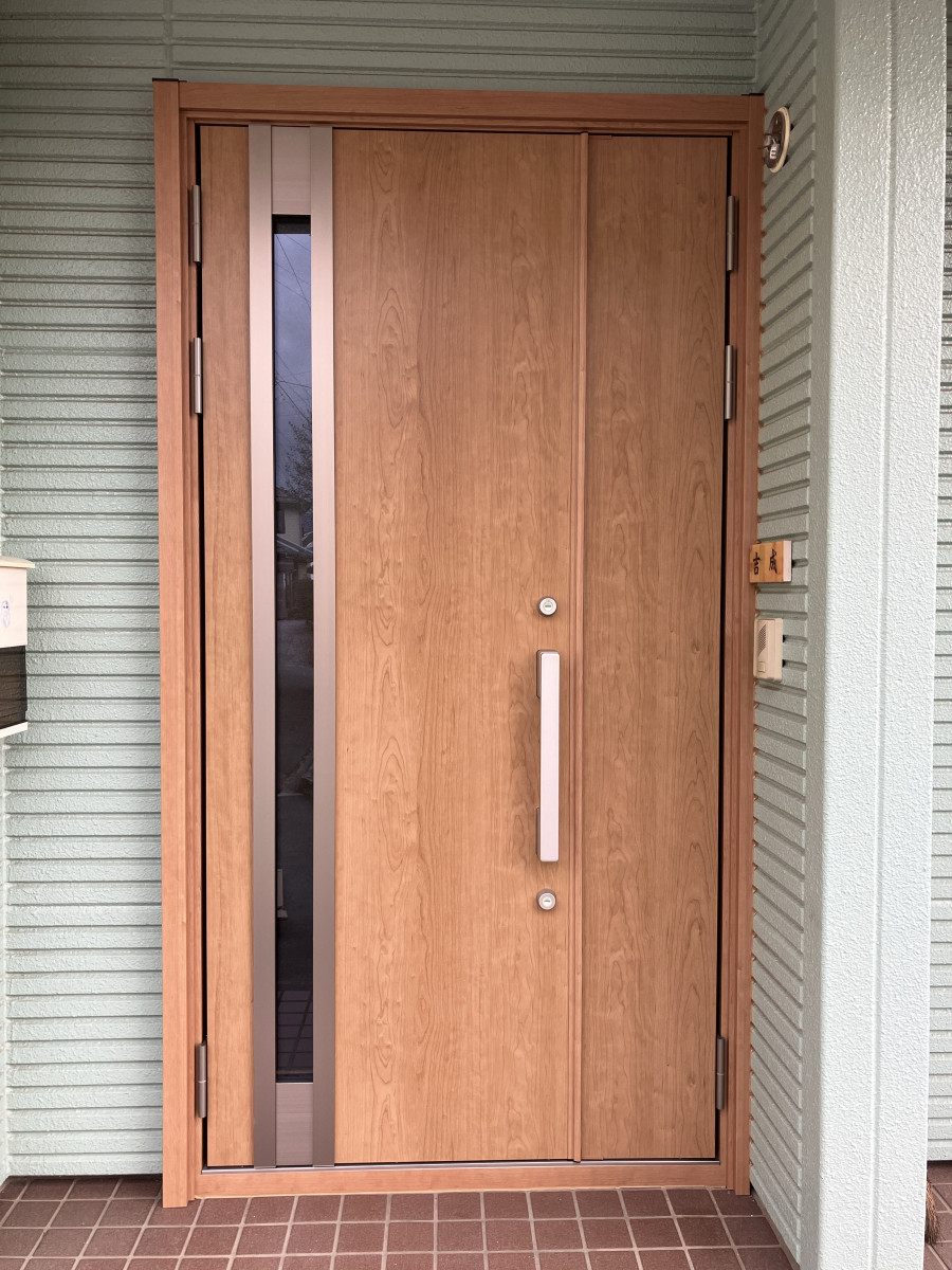 NCCトーヨー住器 諏訪店の【リシェント玄関ドア】取り付けました！！の施工後の写真1