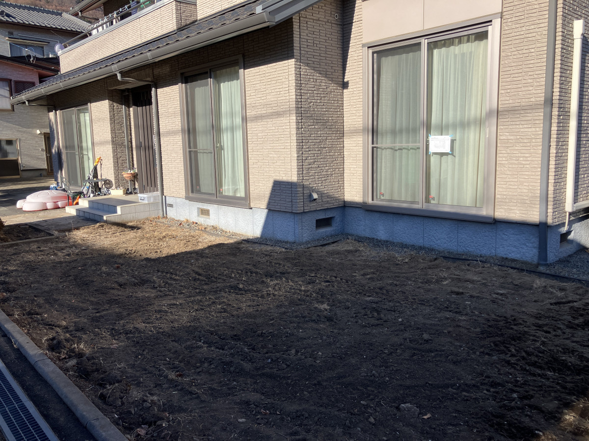 NCCトーヨー住器 諏訪店の庭が使えない人はこれで解決！憧れのウッドデッキ空間に✨【樹ら楽ステージ】の施工前の写真1