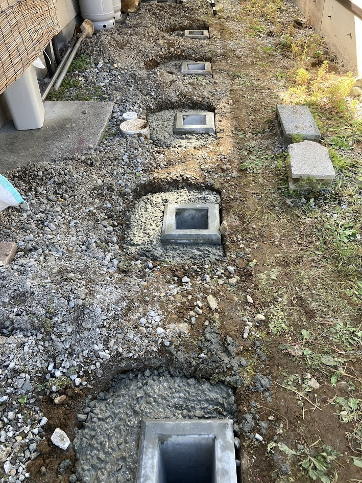 NCCトーヨー住器 諏訪店のもう視線が気にならない！多段フェンスで叶える『完全プライベート』な庭づくりの施工前の写真1