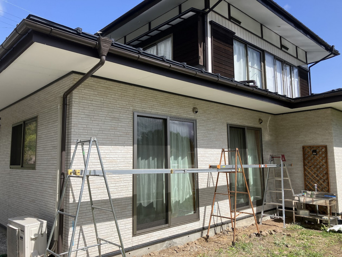 NCCトーヨー住器 諏訪店の急な雨でも慌てなくて大丈夫！LIXILのナーラテラスがあれば、毎日の洗濯がもっと自由になります！の施工前の写真1