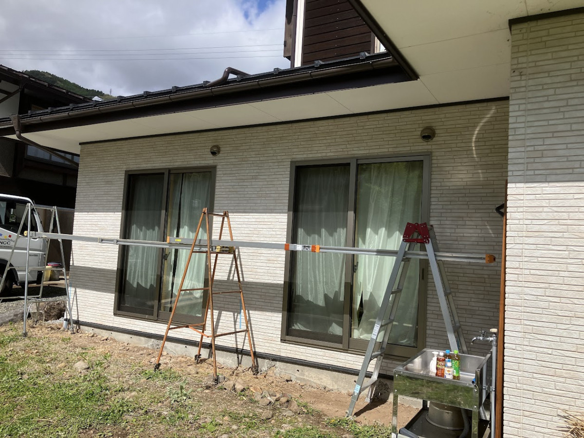 NCCトーヨー住器 諏訪店の急な雨でも慌てなくて大丈夫！LIXILのナーラテラスがあれば、毎日の洗濯がもっと自由になります！の施工前の写真2