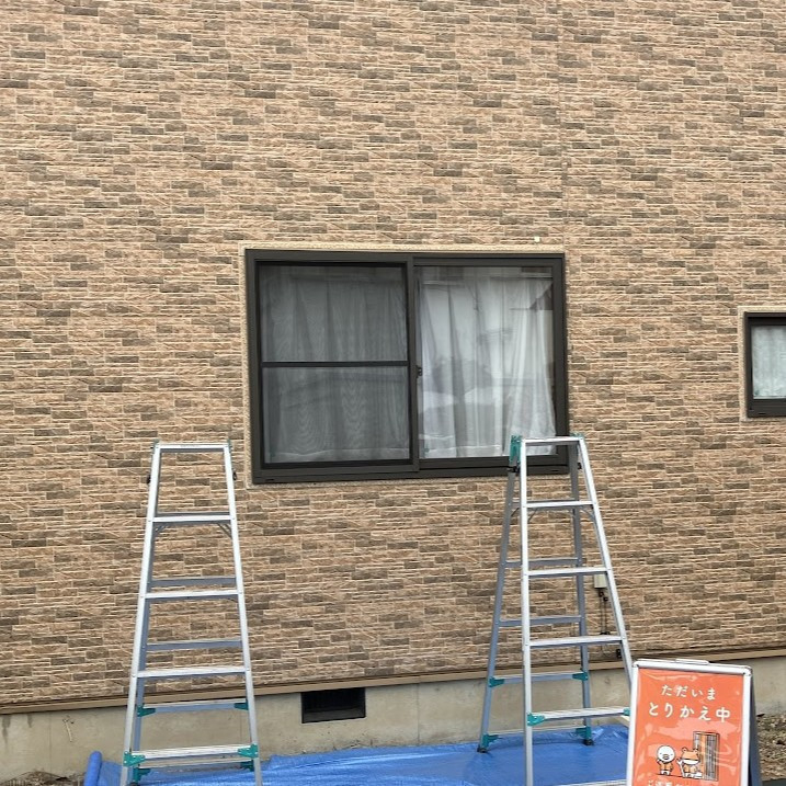 NCCトーヨー住器 諏訪店の日差しがまぶしい。防犯が不安。シャッター取付でお悩み解消【茅野市】の施工前の写真1