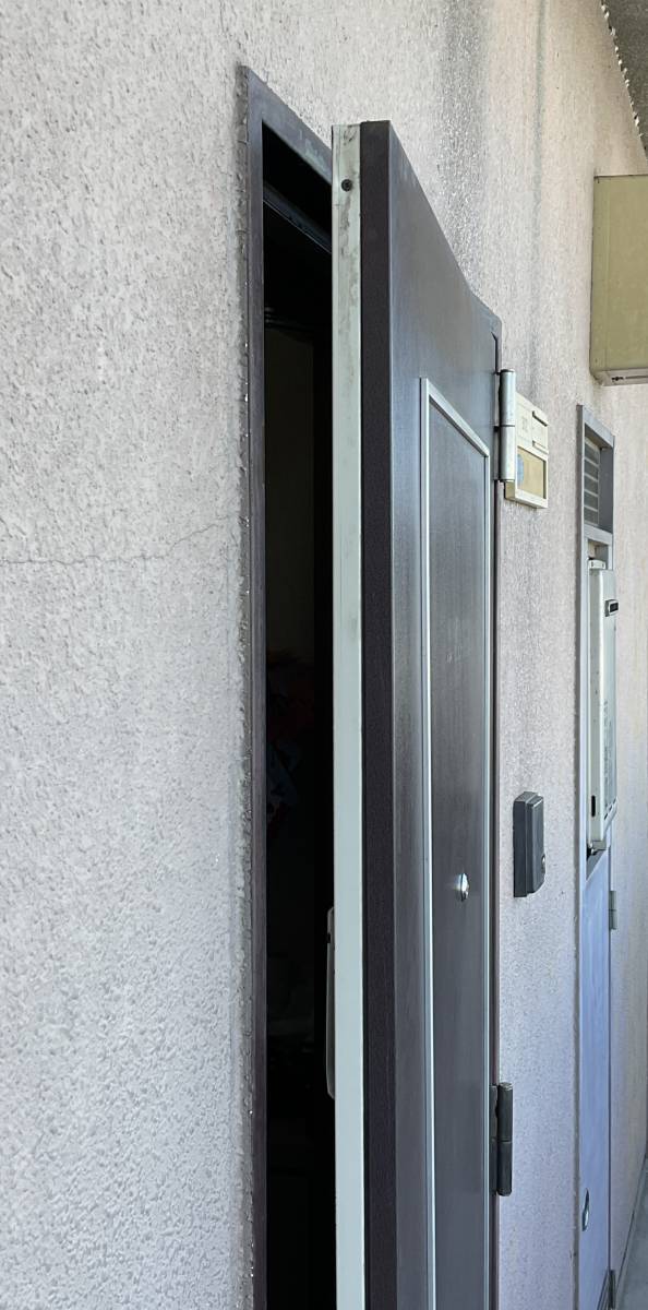 大泉トーヨー住器のマンション用ドア修理【太田市】の施工後の写真1