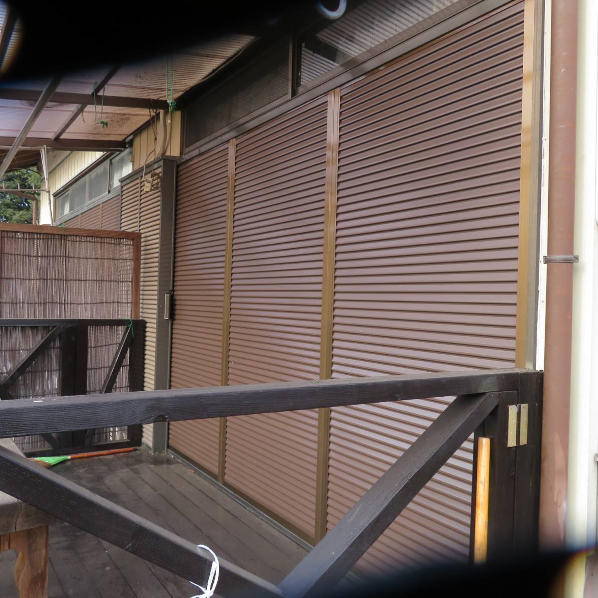 大泉トーヨー住器の雨戸パネル交換の施工後の写真1