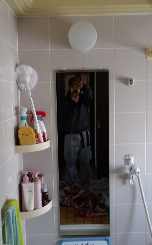 大泉トーヨー住器の浴室ミラー取付工事【大泉町】の施工後の写真1