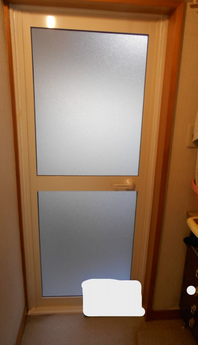 大泉トーヨー住器の浴室ドア交換工事　【太田市】の施工後の写真1