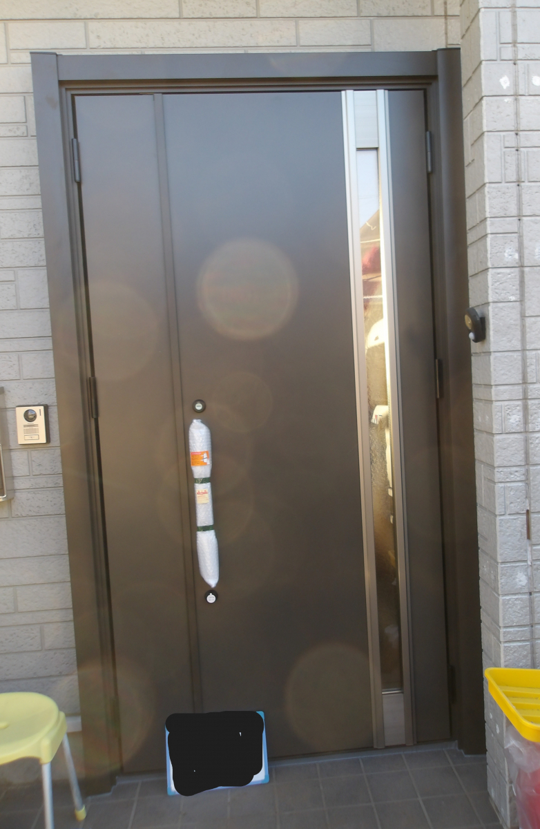 大泉トーヨー住器のリシェント玄関ドア工事【太田市】の施工後の写真1