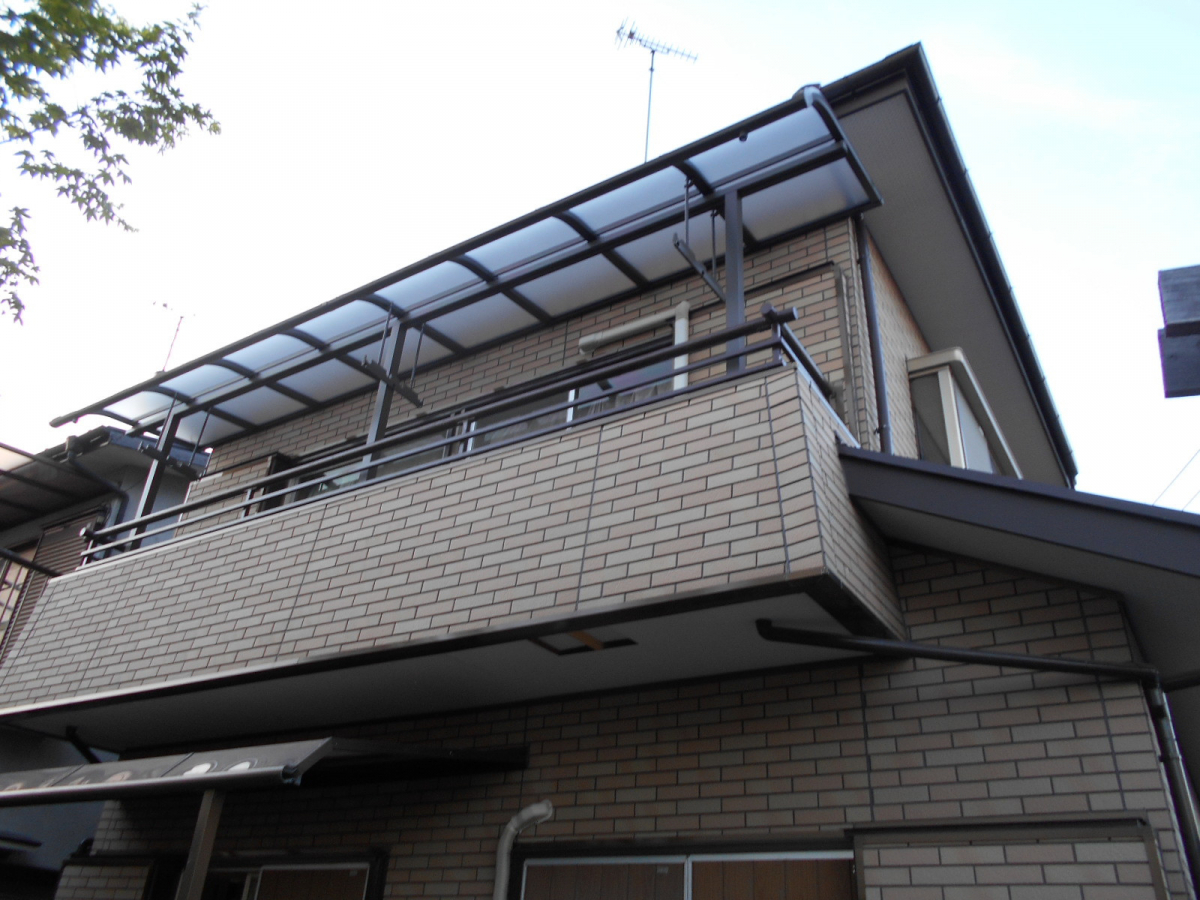 大泉トーヨー住器の【太田市】2Fベランダテラス取付工事の施工後の写真1