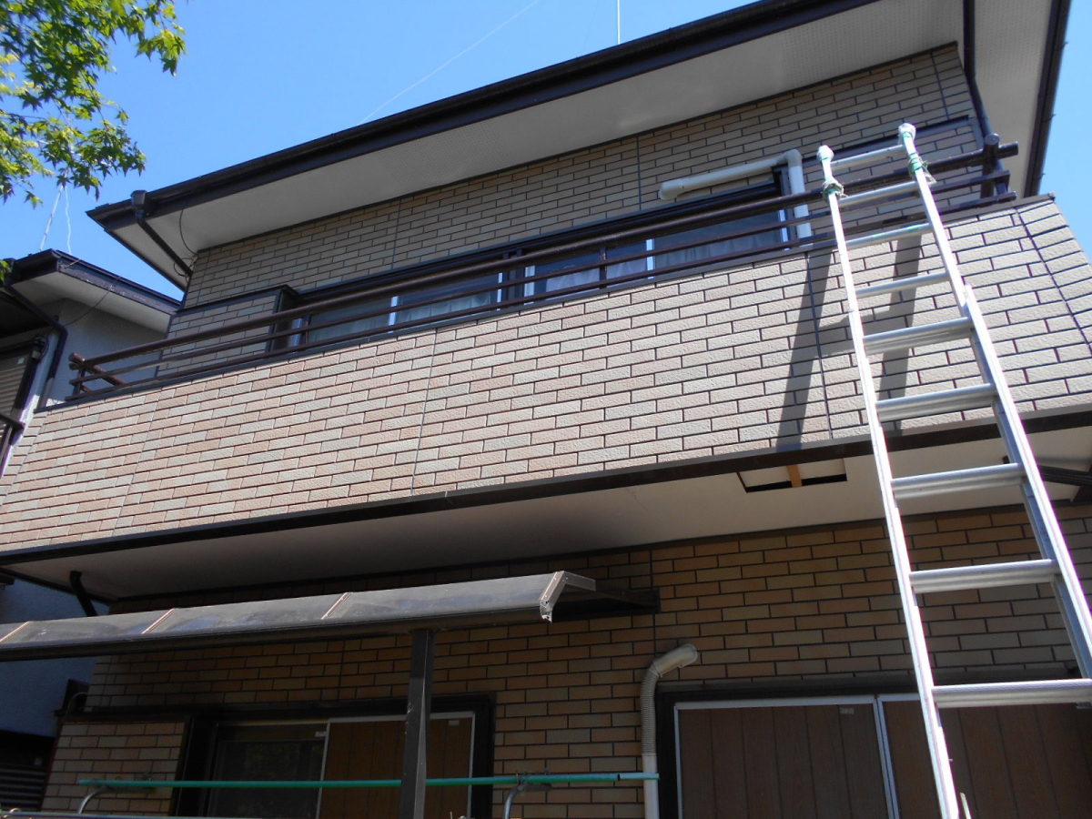 大泉トーヨー住器の【太田市】2Fベランダテラス取付工事の施工前の写真1