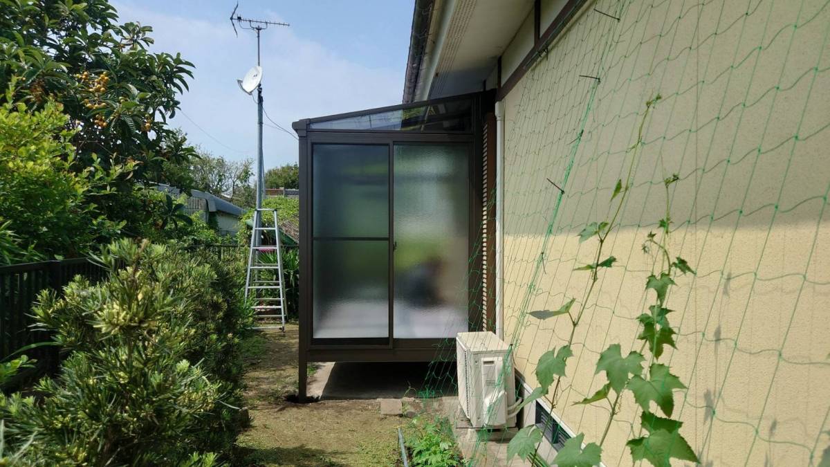 ヒカルトーヨー住器のサンルームの施工後の写真1