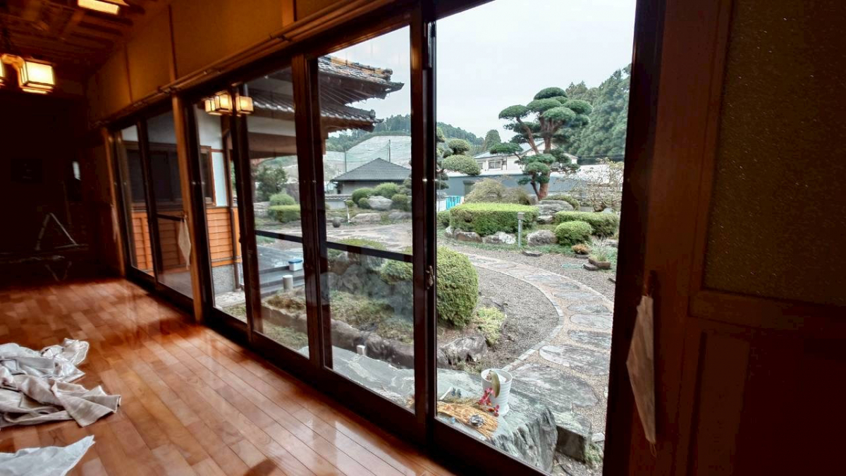 ヒカルトーヨー住器のインプラス（内窓）工事の施工前の写真2