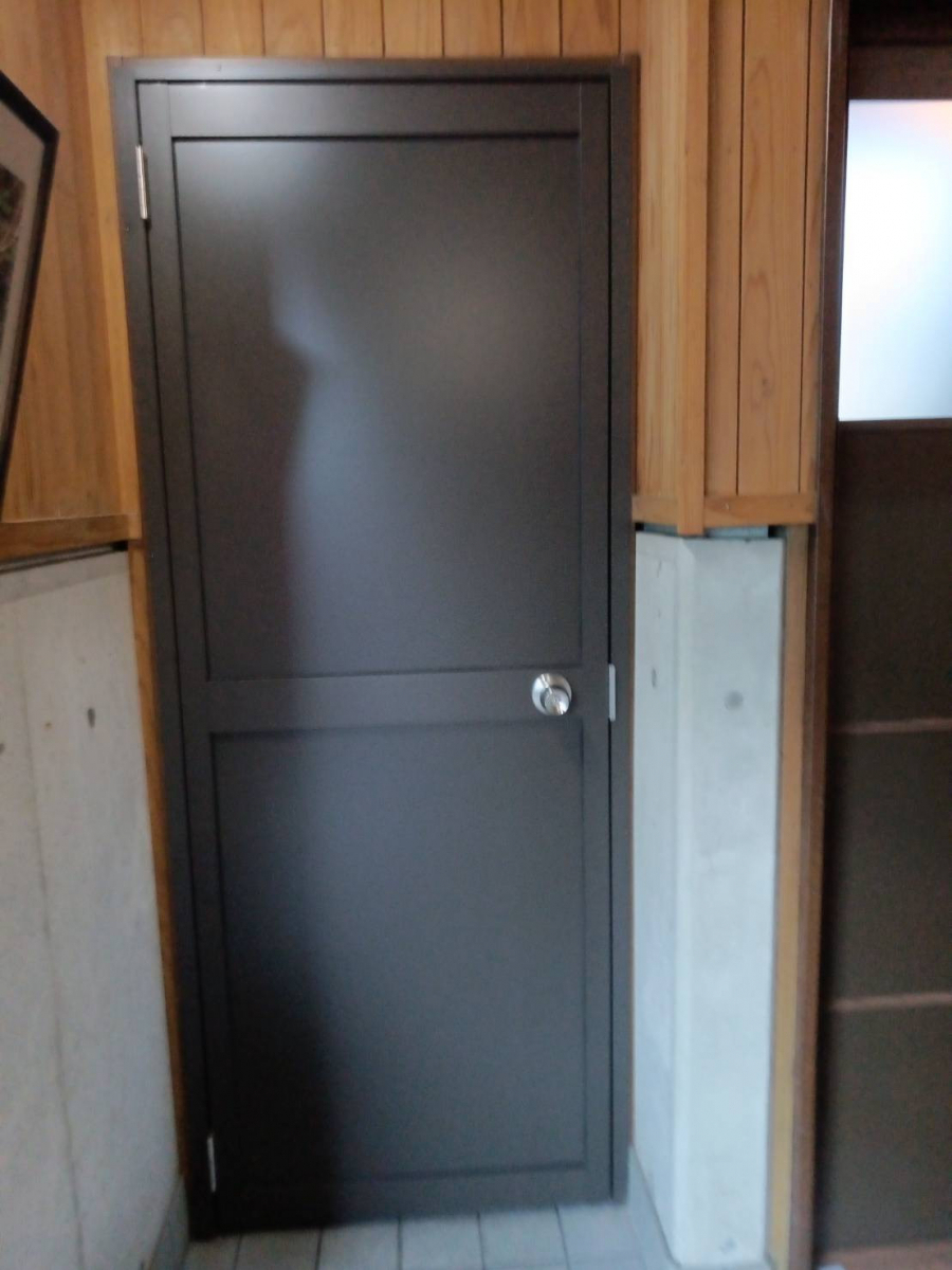 ヒカルトーヨー住器の室内建具取替え工事の施工後の写真2