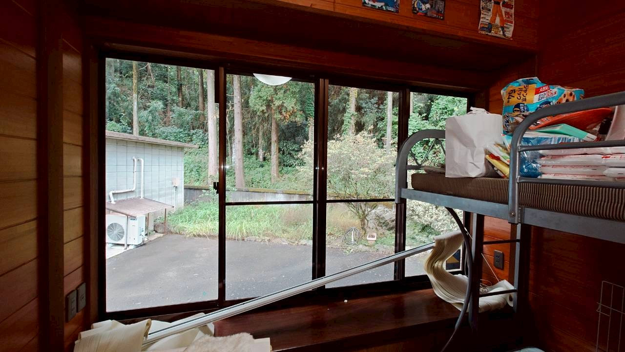 ヒカルトーヨー住器の窓のリフォーム❛インプラス（二重窓）❜の施工前の写真1