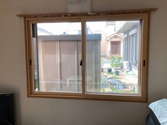 さくら住建の大切なペットのために内窓設置✨熱中症対策・騒音対策！✨施工事例写真1