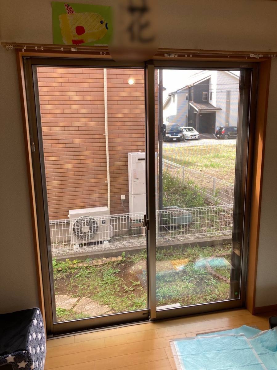さくら住建の大切なペットのために内窓設置✨熱中症対策・騒音対策！②の施工前の写真2
