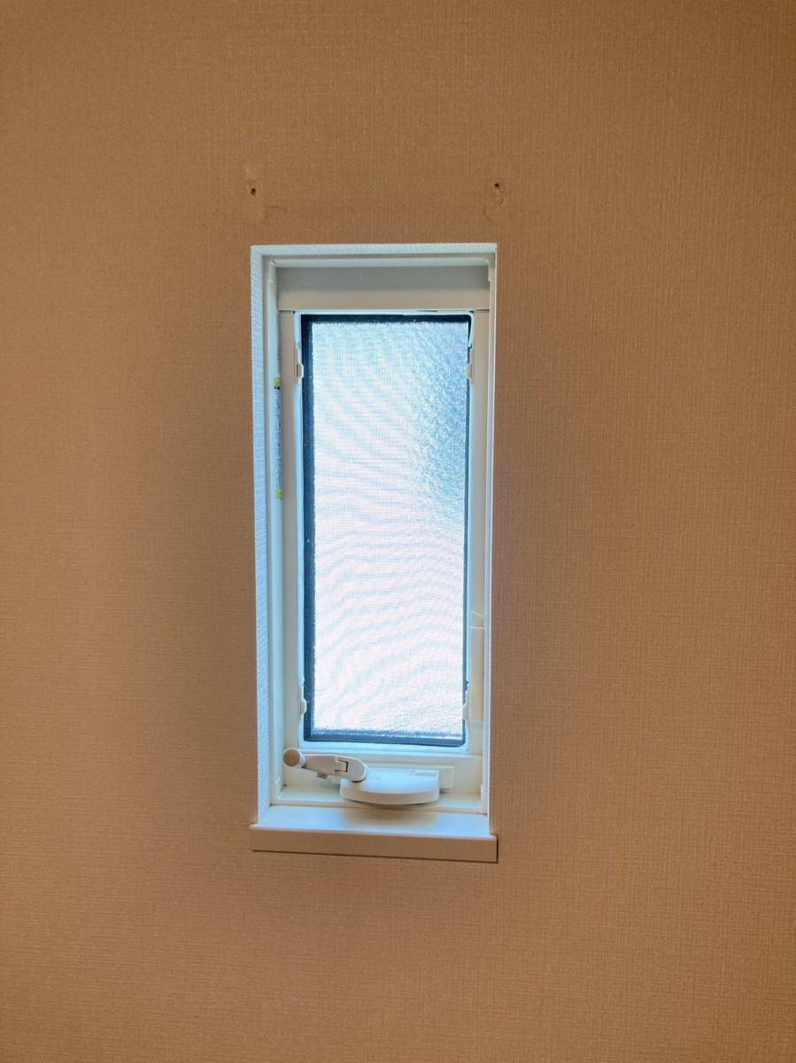 さくら住建の暑さ・寒さの原因は窓です！内窓で快適な暮らし✨の施工前の写真2