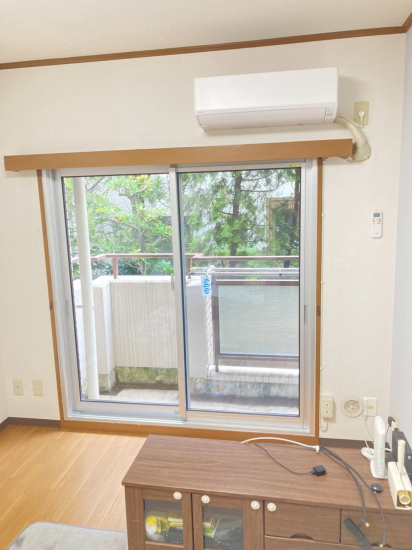 さくら住建の暖房をつけても部屋が寒い…高断熱の窓に交換して快適空間に✨施工事例写真1