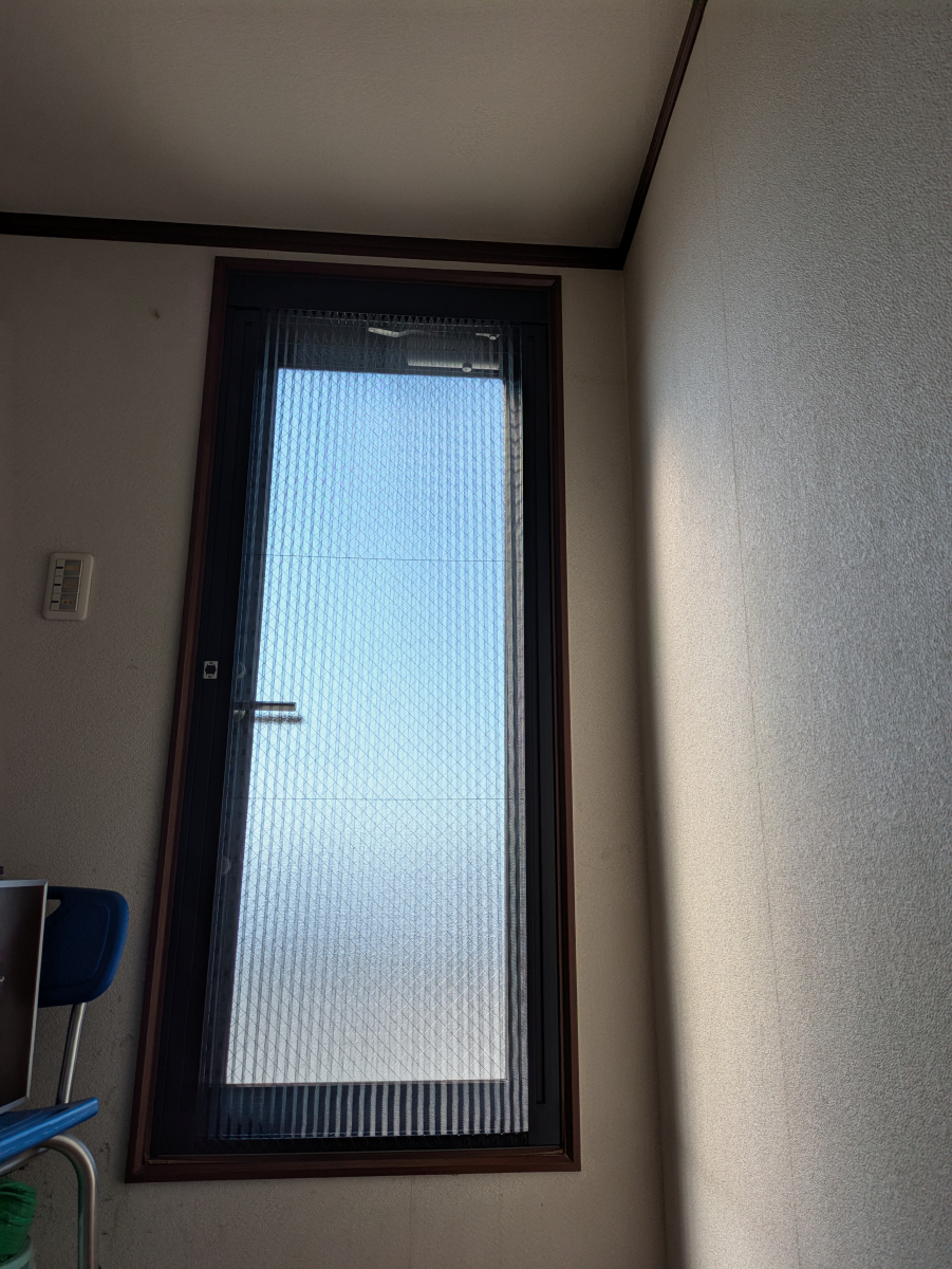 井上住器の茅ヶ崎市【しまえるんです網戸交換工事】の施工後の写真1