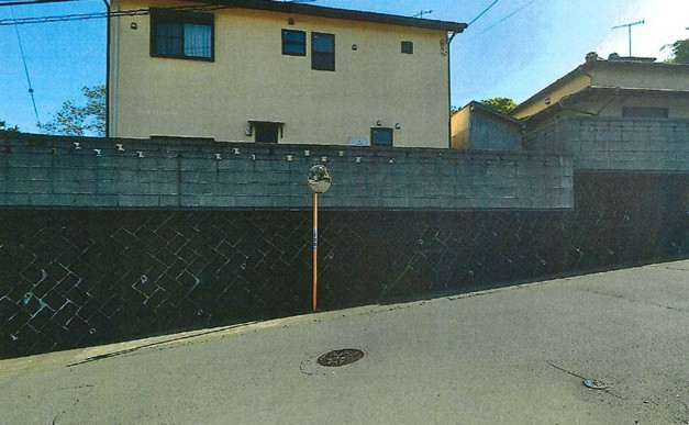 井上住器の秦野市【外階段新設】の施工前の写真1