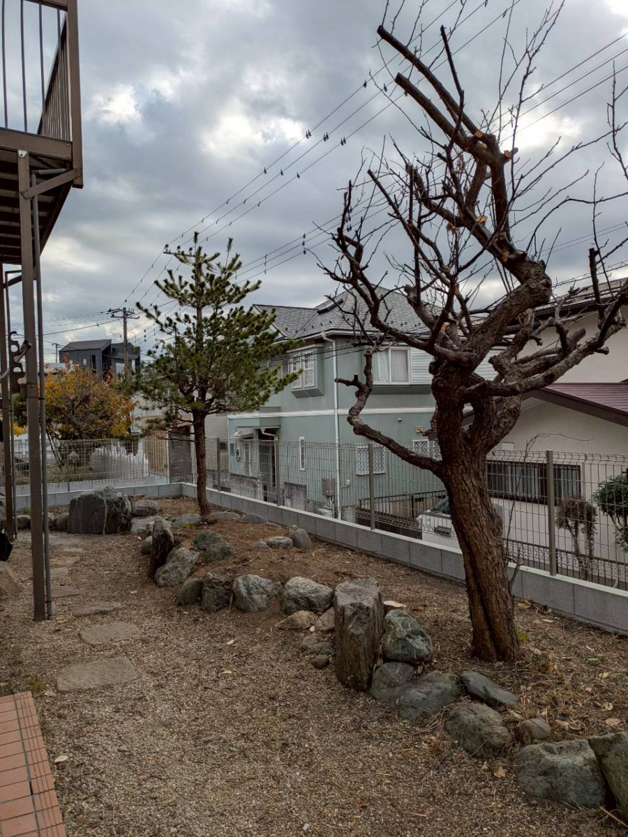 井上住器の逗子市【外構リフォーム工事】お家のリフォームに伴いお庭もキレイにリフォーム！の施工後の写真3