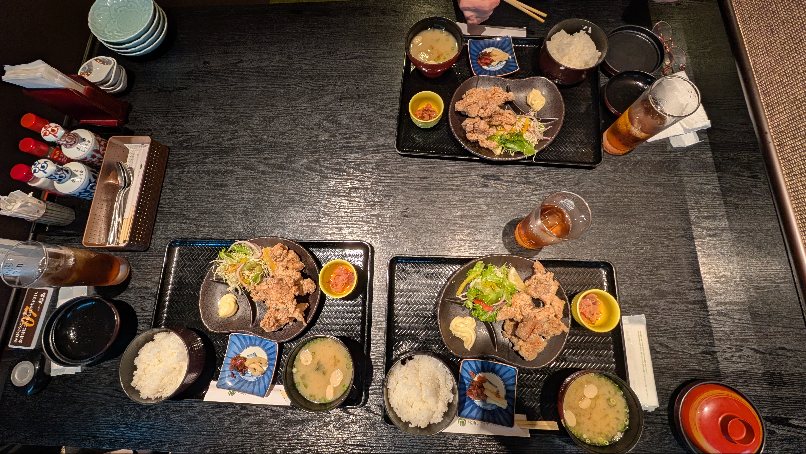 ランチメニュー 気分は「唐揚げ定食」♬ 伸興トーヨー住器のブログ 写真1