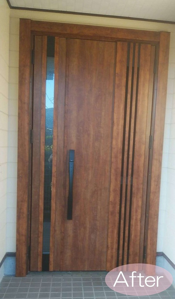 伸興トーヨー住器の1dayリフォーム　玄関ドア取替工事の施工後の写真1