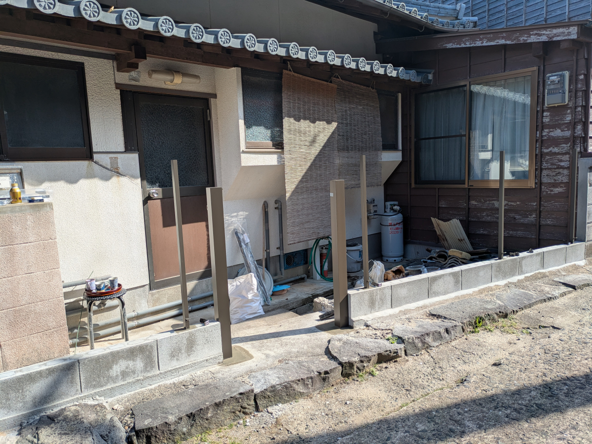 伸興トーヨー住器のフェンスを設置しましたの施工前の写真1