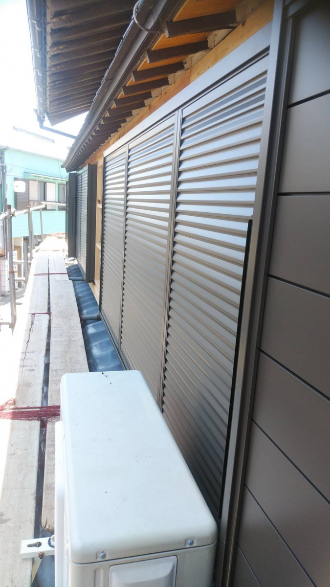 伸興トーヨー住器の補助金活用 雨戸サッシのお取替えの施工後の写真2