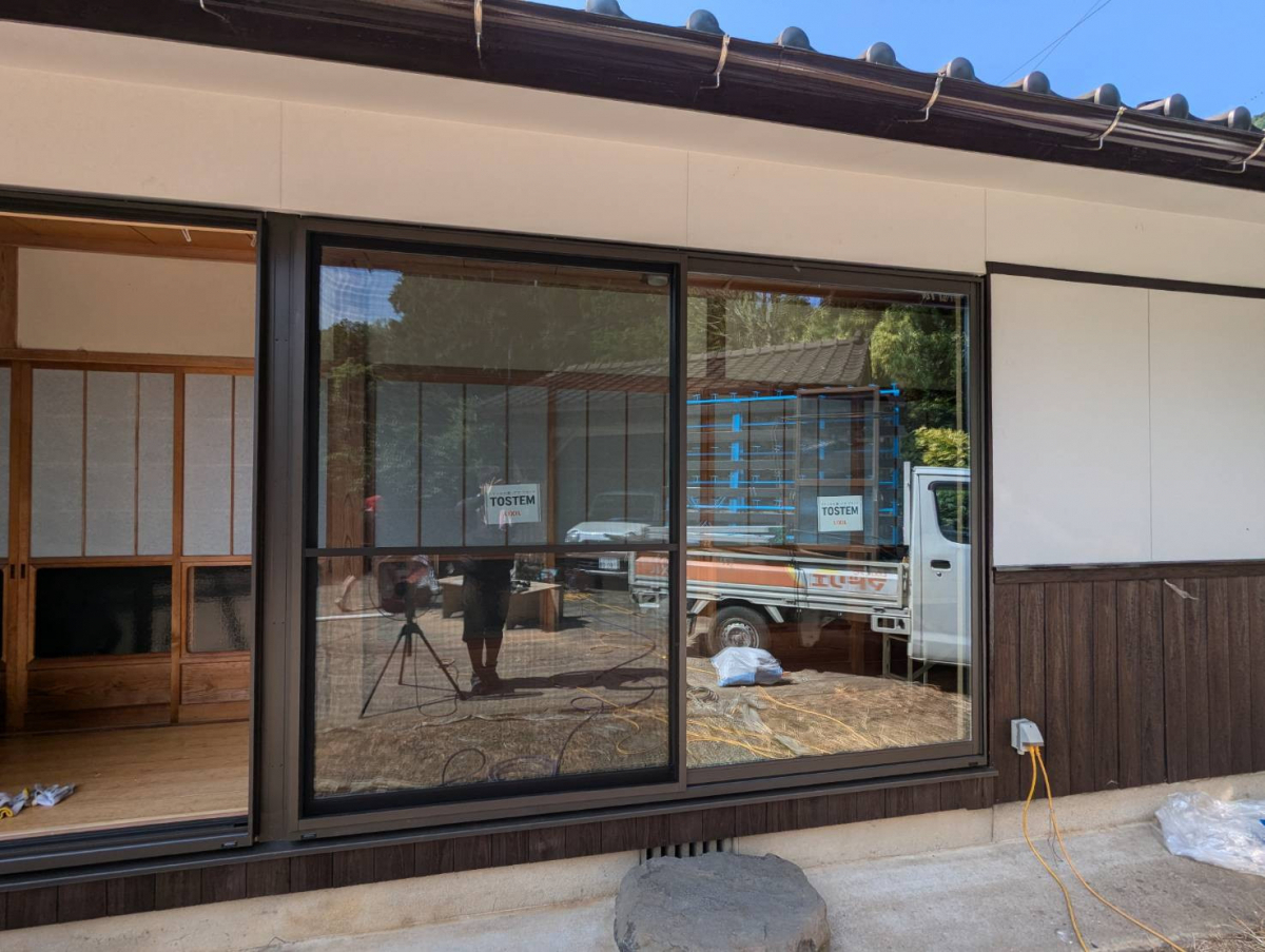 伸興トーヨー住器の補助金活用で窓リフォーム！　縁側サッシのお取替えの施工後の写真1