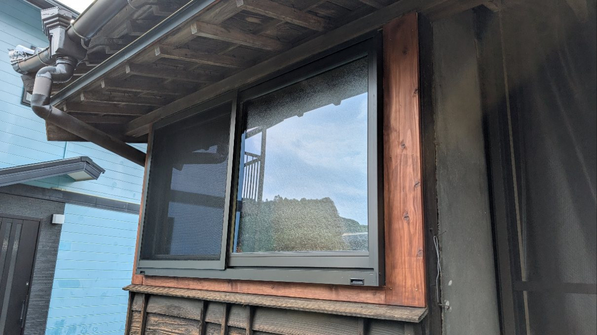 伸興トーヨー住器の窓リフォーム! 縁側サッシのお取替えの施工後の写真2
