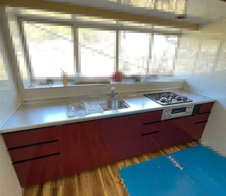 伸興トーヨー住器のキッチンリフォーム！　お施主様ニーズに合わせた快適なキッチンの施工後の写真1