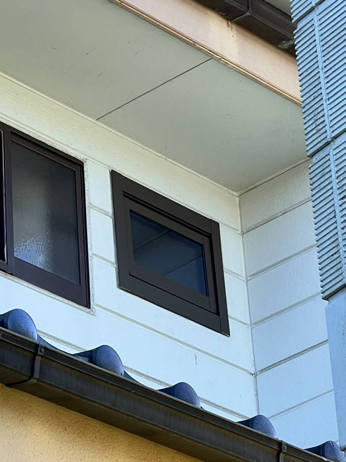 窓研 土浦のお手洗いの窓の断熱リフォーム工事（リプラス）の施工後の写真2